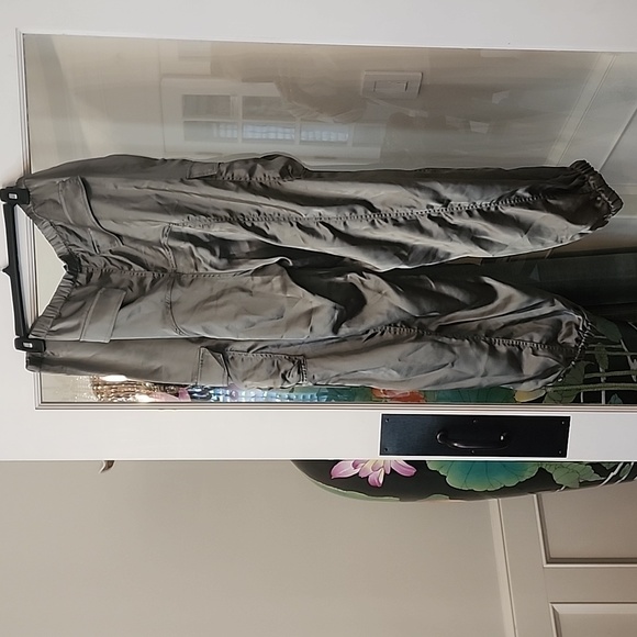 H&M Grey Green Cargo Pants SZ16 - Picture 7 of 7